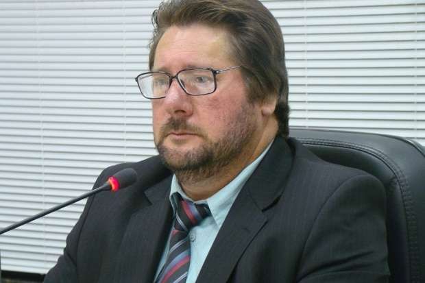 Francine Ferreira: JBS e o mau cheiro 7 Ângelo Ronchi Neto