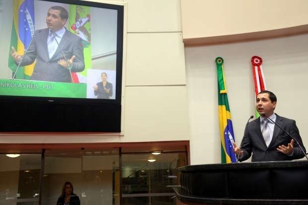 010715 Nikolas Reis EGO 43