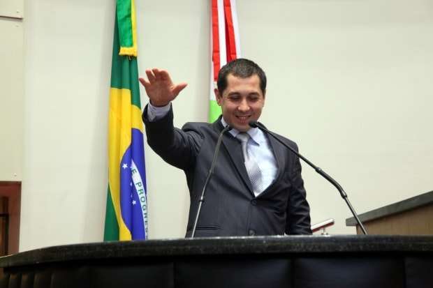 010715 Nikolas Reis EGO 8