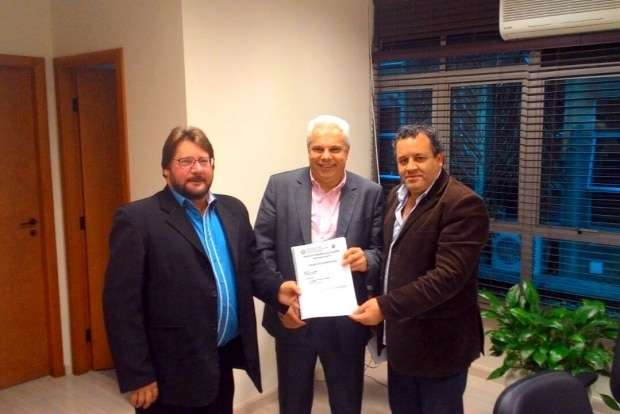 em busca de recursos em Florianópolis