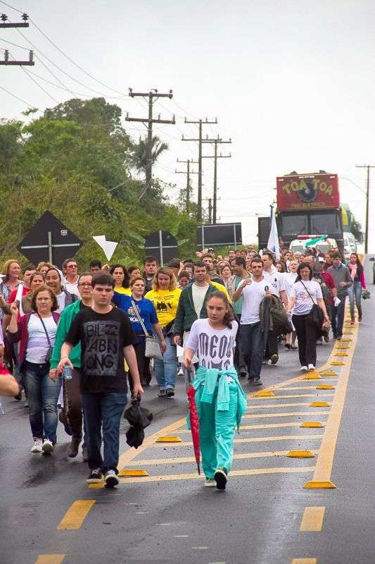 Caminhada Vocacional 2015: reflexão sobre os consagrados e apelo pela paz 18 13468 13650