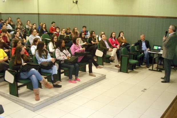 76542371402804425628