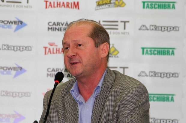 FOTO DAL FARRA EM BUSCA DE UM COORDENADOR PARA A BASE