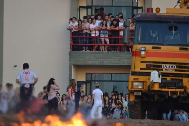 simulacao de acidente aereo e realizada na unesc 1046776