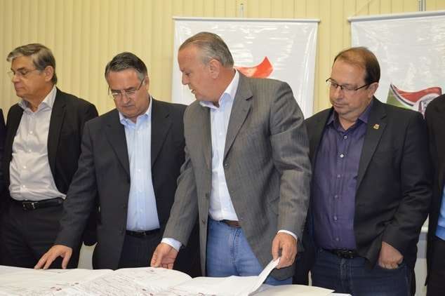 SDR Criciúma movimenta mais de R$ 8,5 milhões na Região Carbonífera em 2015 7 CONVENIO COM CRICIUMA