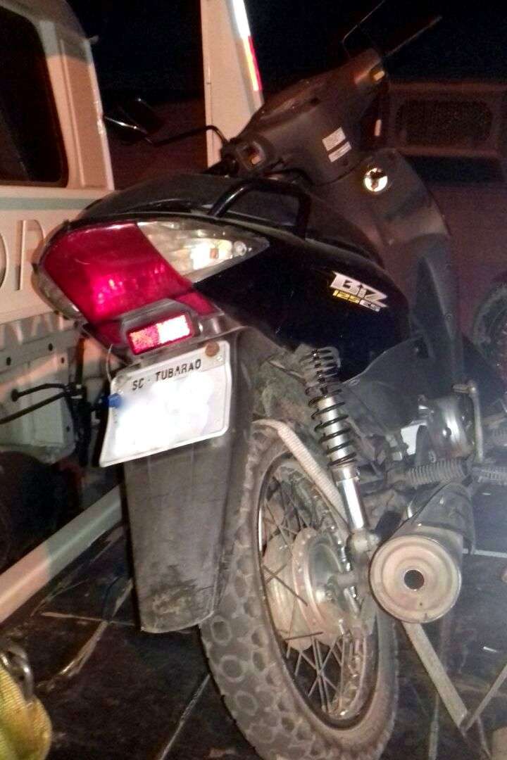 Carro e motocicleta roubados no bairro Saturno são recuperados pela Polícia Militar de Criciúma 8 índe