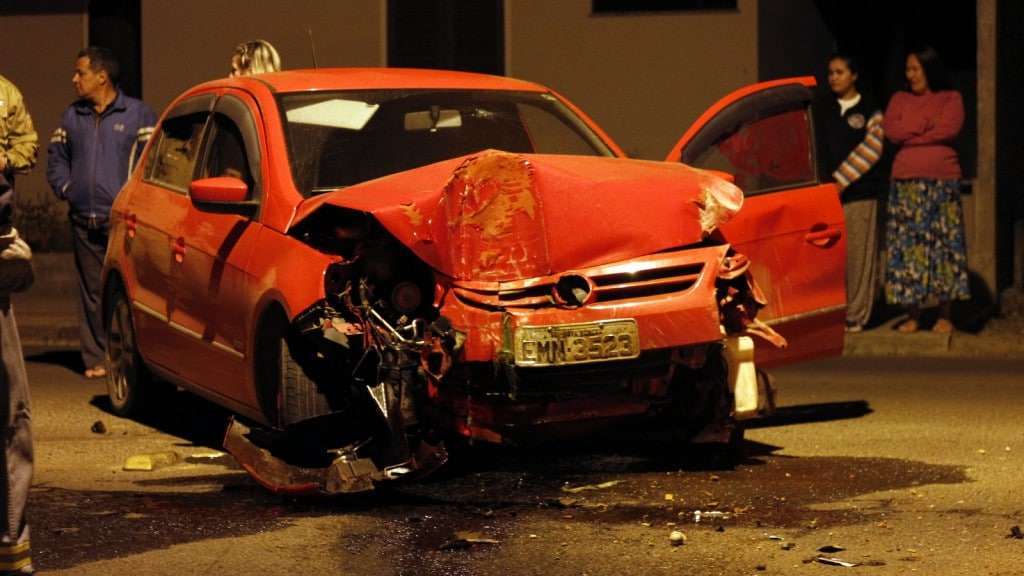 Homem enche o tanque de carro furtado e foge sem pagar pelo combustível 9 _mg_4830