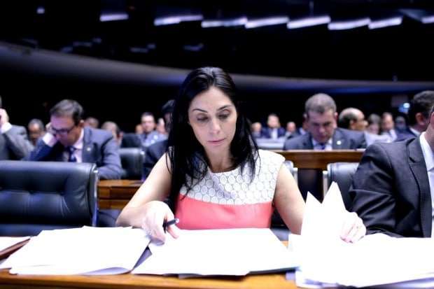 17693652199 faf821587b o