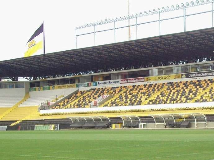 Estádio Heriberto Hülse