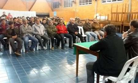 assembleia em criciúma 20160518 180724444444
