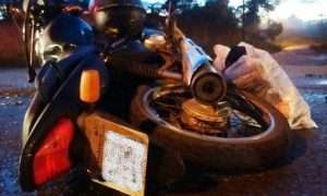 motociclista fica ferido em colisao frontal
