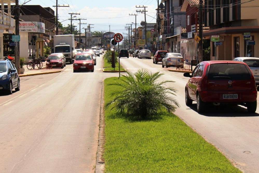 11 08 Avenida 25 de Julho