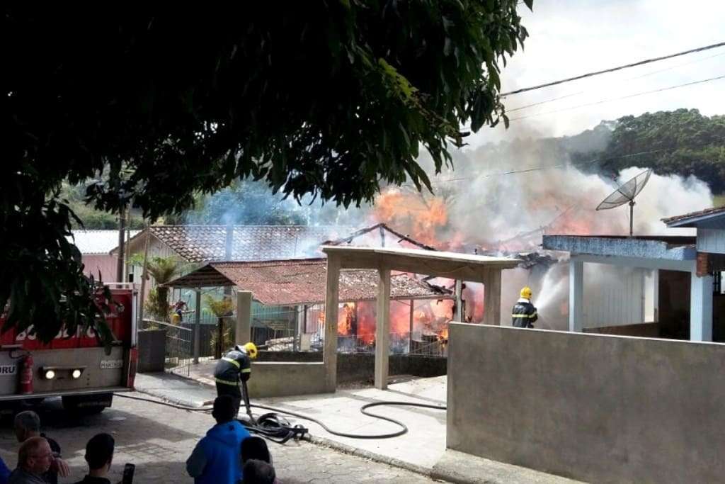 c26182a5f47635b2f7643bc83892b06e