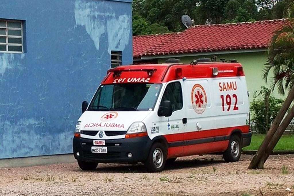 04 11 Ambulância do SAMU