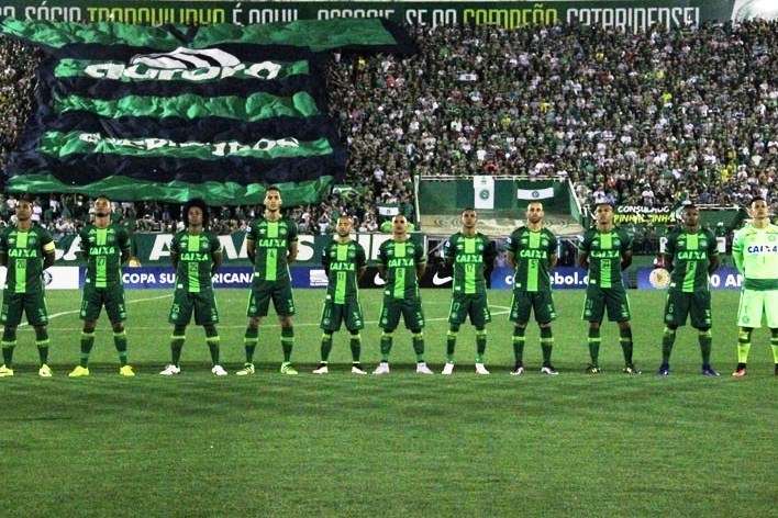 Resultado de imagem para chapecoense luto