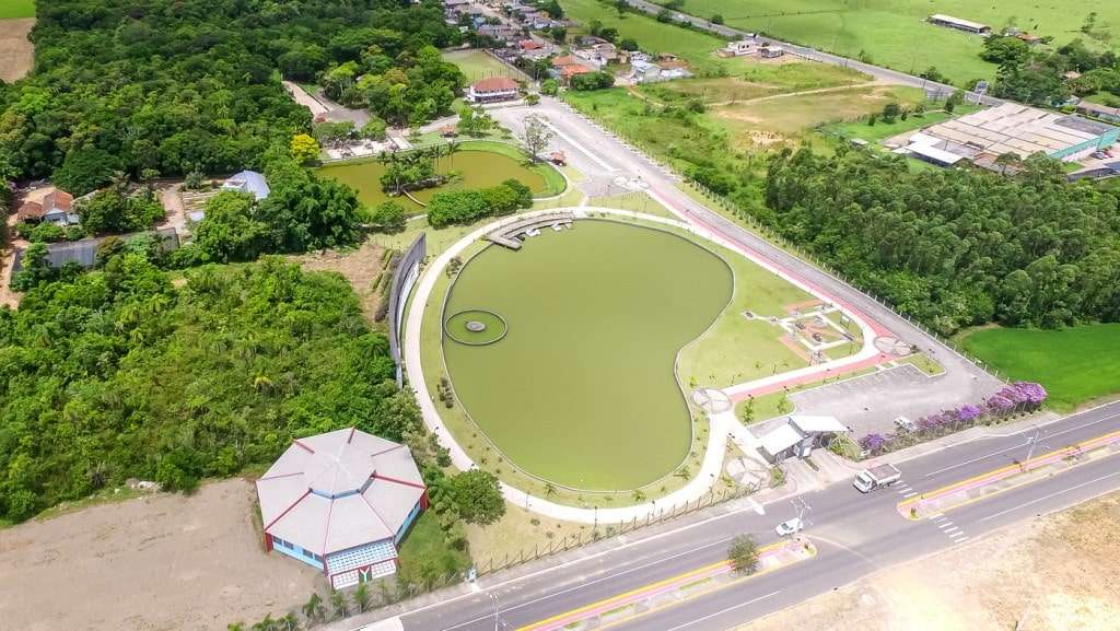 centro cultural e praça