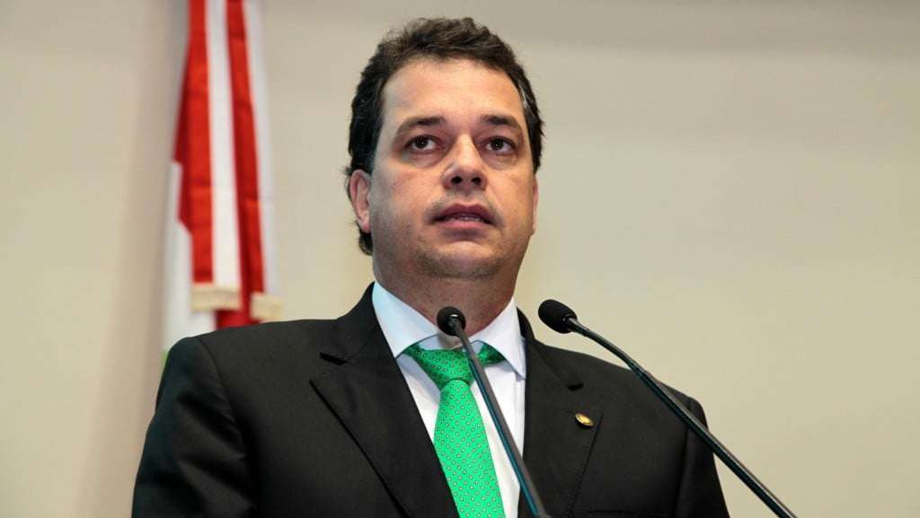 Deputado Rodrigo Minotto critica Reforma da Previdência - Forquilhinha Notícias