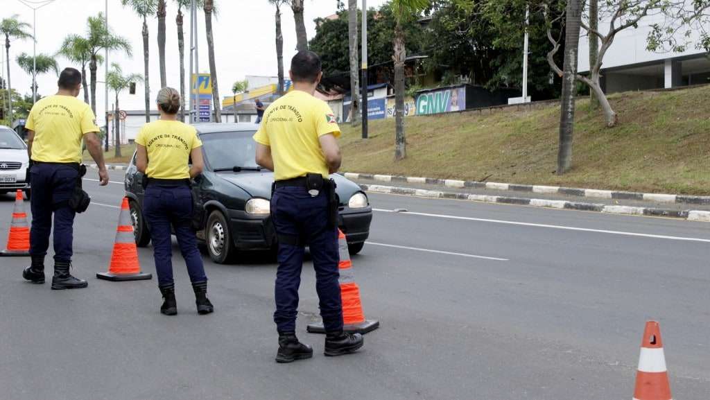 Agentes de trânsito de Criciúma Foto de Jhulian Pereira
