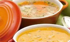 Receita de sopa de legumes com inhame e ervilha