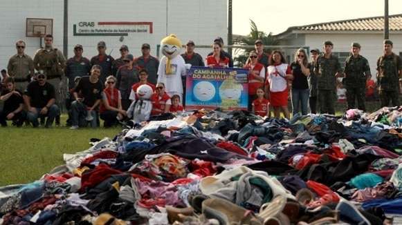 Campanha do Agasalho distribui 15 mil peças em Forquilhinha 9 IMG 20170709 WA0013