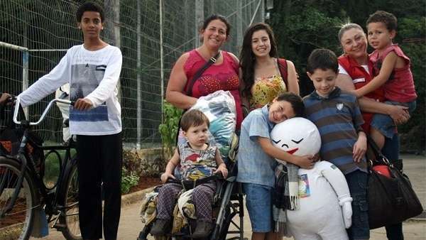 Campanha do Agasalho distribui 15 mil peças em Forquilhinha 7 IMG 20170709 WA0016