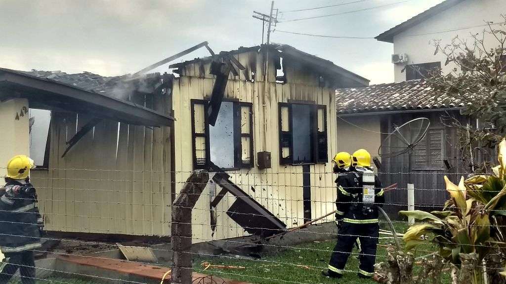 Incêndio Santa Isabel 08 08 2017 13