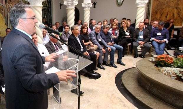 florianopolis manutencao do equilibrio das contas e o desafio para 2017 afirma colombo em reuniao do colegiado 20170802 1457259415