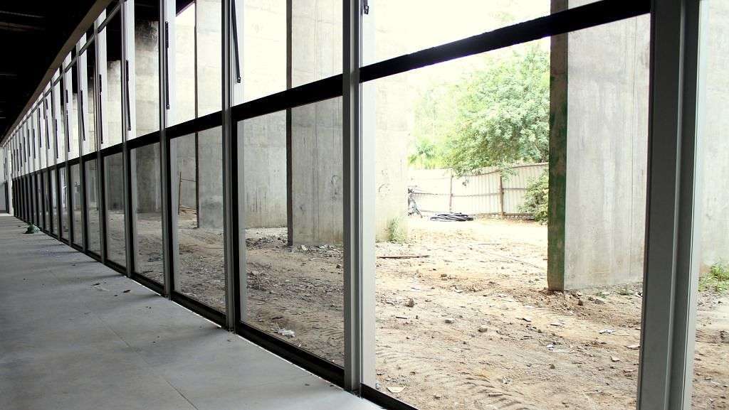 Vidros começam a ser instalados no Paço Municipal Foto de Émerson Justo 2