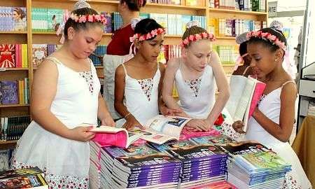 12ª Feira do Livro Foto de Arquivo Decom 2