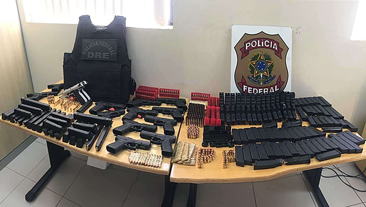 Arma de fogo de uso restito