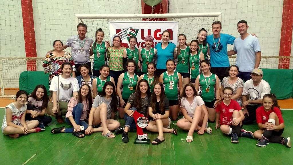 Equipe com os pais e torcedores