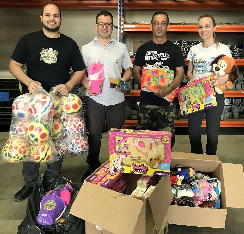 Equipes da Coopera arrecadam brinquedos para doar no Natal 2 IMG 0463