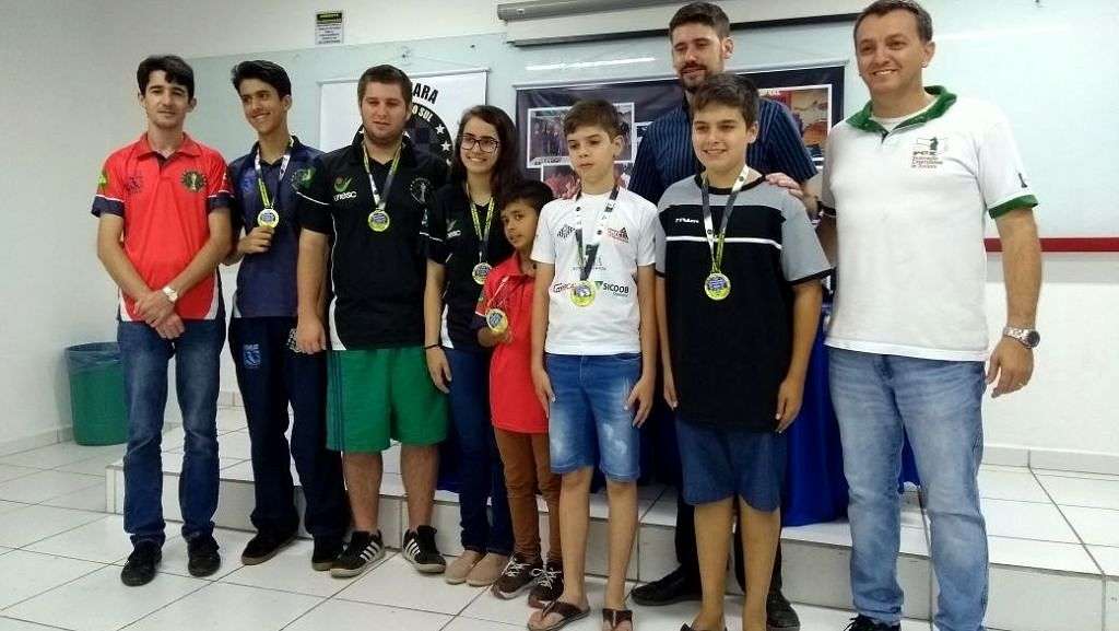 d0dae6ef 4220 4237 b08f 52596d56a7bd