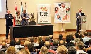 florianopolis governo do estado assina contratos para obras em assistencia social em 43 municipios catarinenses 20171220 1620749237