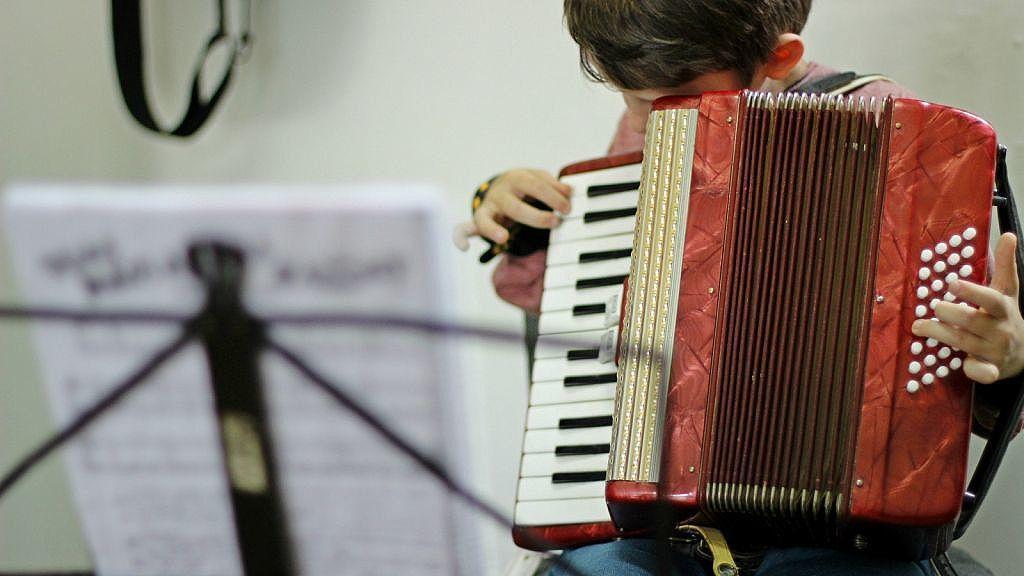FCClançaeditalparacontrataçãodeprofessoresdeoficinasartístico pedagógicas ArquivoDecom2