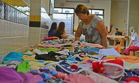 Mayara BazarSolidarioCasaGuido2