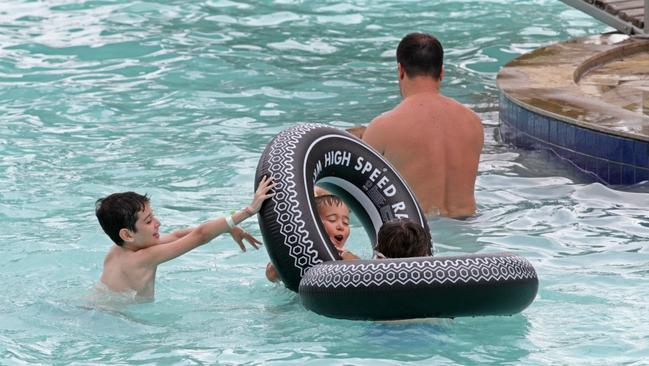 Piscina Daniel Burigo