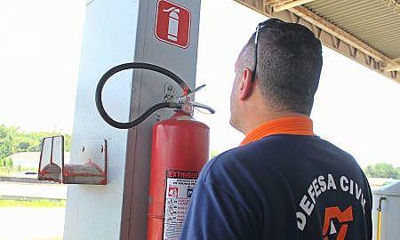 DefesaCivilfiscalizapostosdecombustíveisemCriciúma1