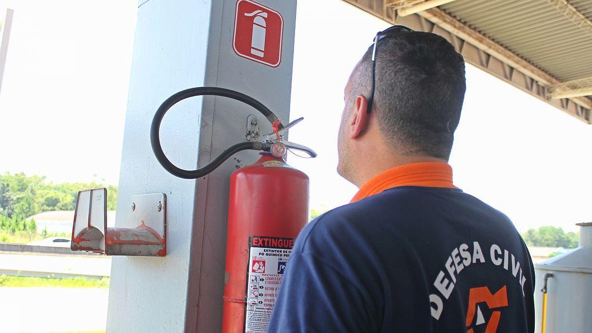 DefesaCivilfiscalizapostosdecombustíveisemCriciúma1