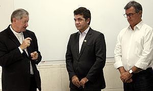 Salvaro apresenta campanha a lideranças católicas Foto Émerson Justo 3