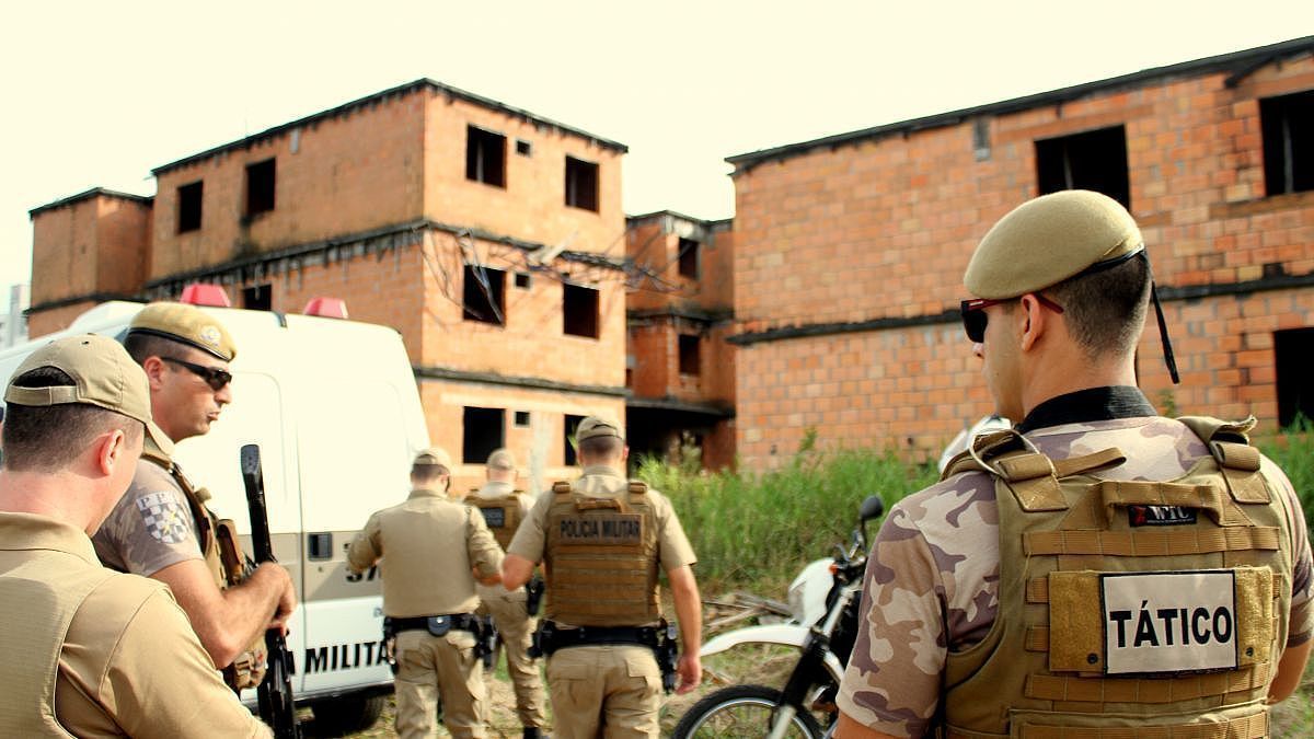 Administração Municipal realiza operação em conjunto com a Polícia Militar de Criciúma Foto Émerson Justo 2