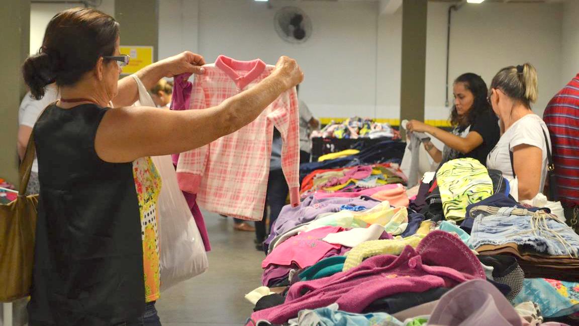 Sucesso total no Bazar Solidário da Casa Guido 7 Mayara Bazar Casa Guido 2018 8 Copy