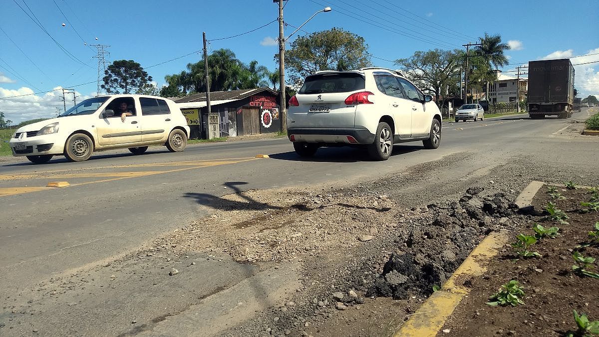 06 04 Rodovia Gabriel Arns