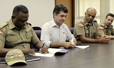 Prefeitura e Polícia Militar firmam parceria Foto Ana de Mattia
