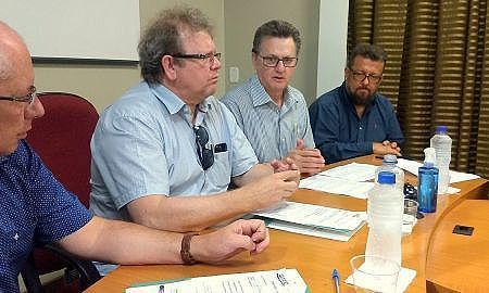 Acélio Casagrande na reunião com os prefeitos da Amrec