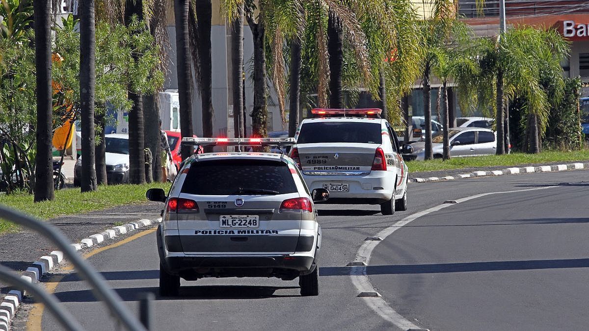 USAR dnlburigo viaturas policia militar durante greve 5