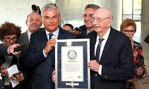 brasilia walter orthmann reconhecido pelo livro dos recordes como o homem de maior tempo de servico em uma mesma empresa 20180502 1621858023