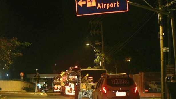 comboios com escolta da policia militar garantem racao para granjas e combustivel para aeroportos 20180528 1467757796