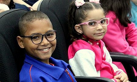 Entrega de óculos fotos Beatriz Formanski 1