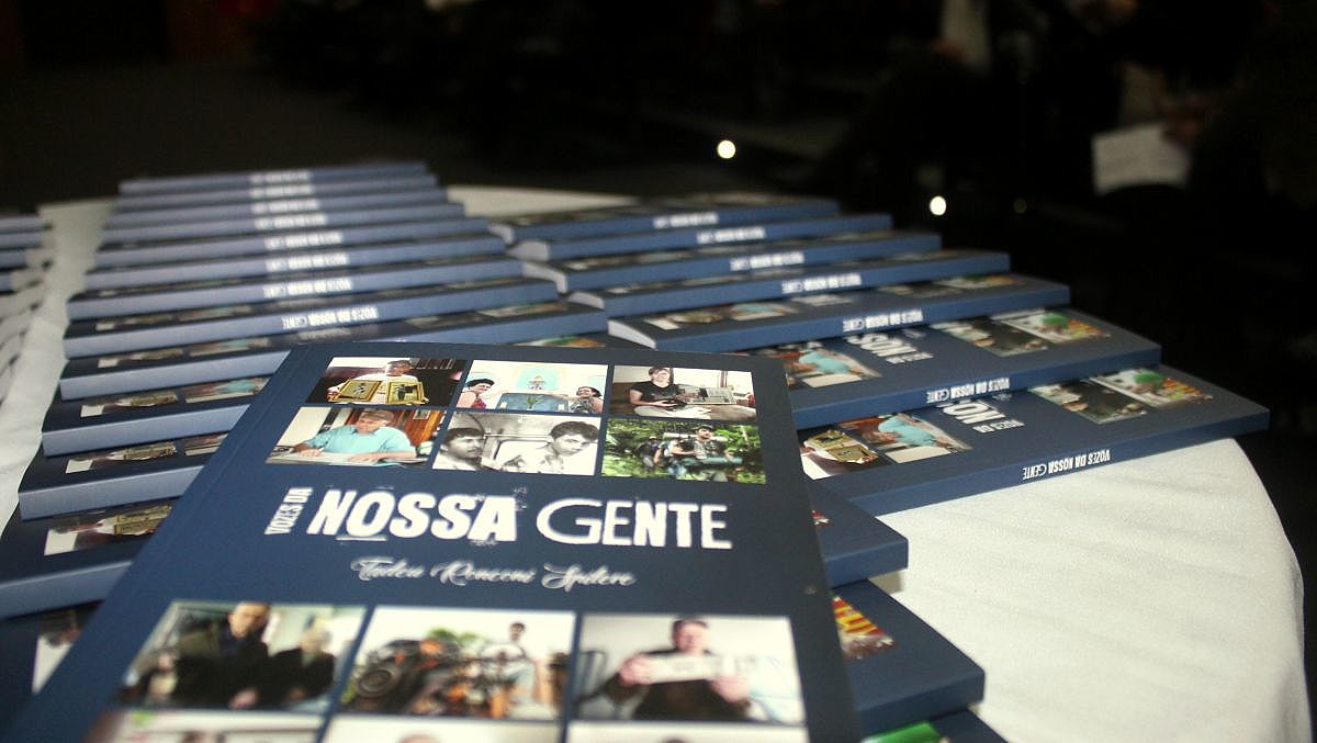 Lançamento Livro Tadeu Francine Ferreira 2